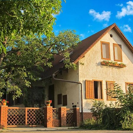 Foki Apartman Sopron Bagian luar foto